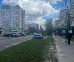 Здам своє приміщення в торговому комплексі на Роганському Ж/М.