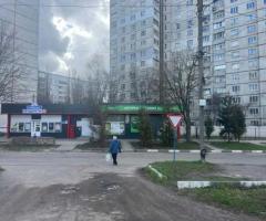 Здам своє приміщення в торговому комплексі на Роганському Ж/М.